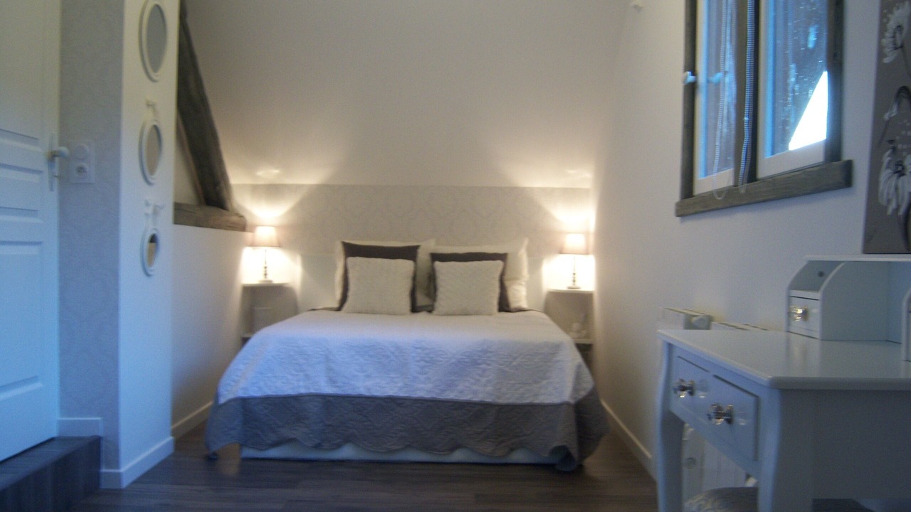Photo of Bedroom in Saint-Mury-Monteymond