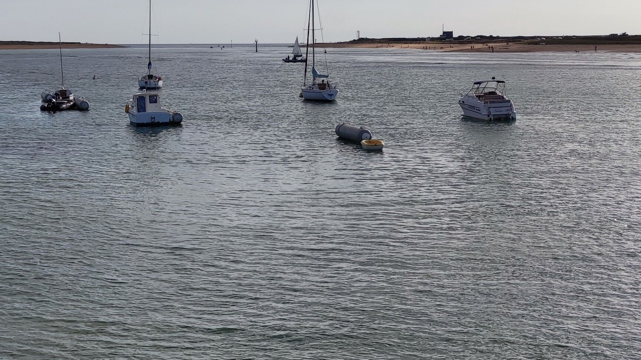 Photo of Others in Etel