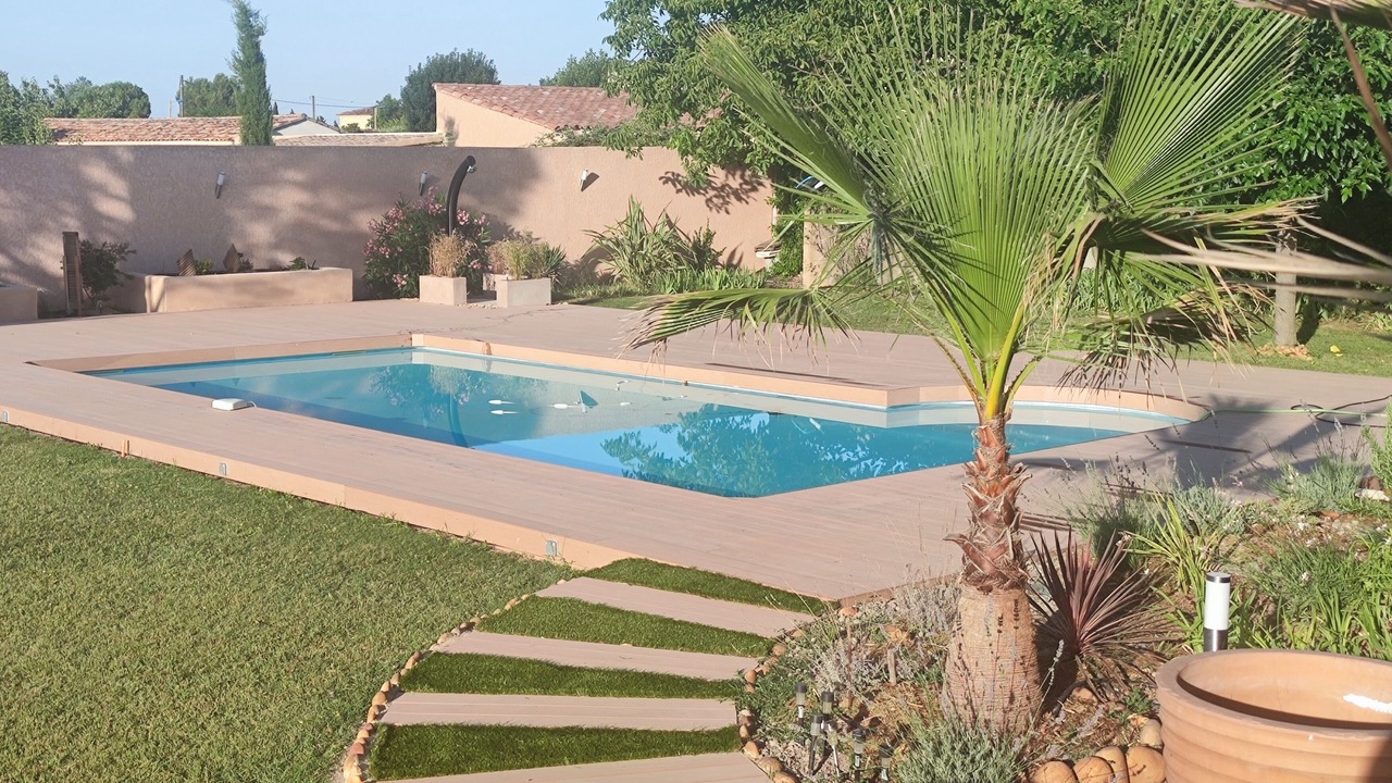 Photo of Outdoor in Rochefort-du-Gard