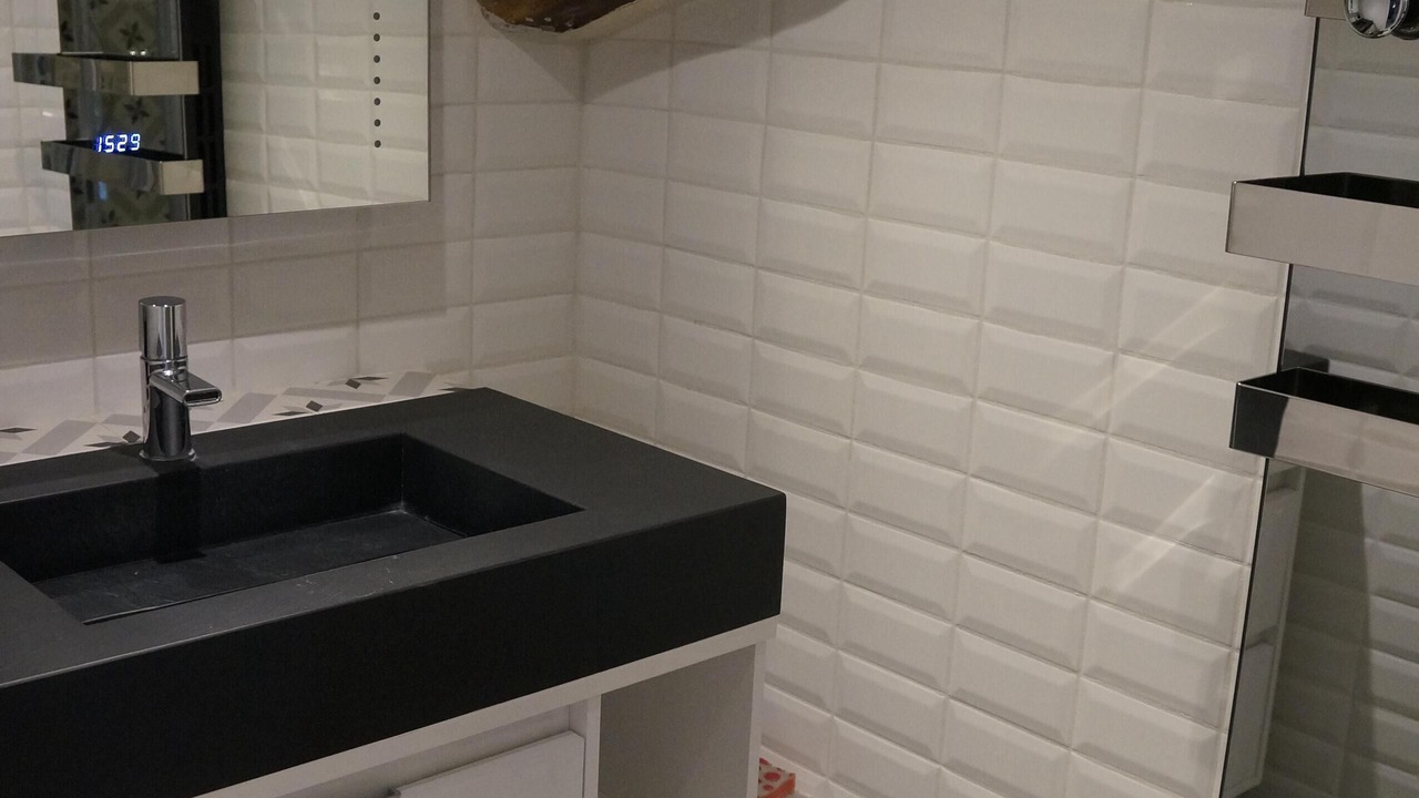 Photo of Bathroom in Saint-Laurent-d'Onay