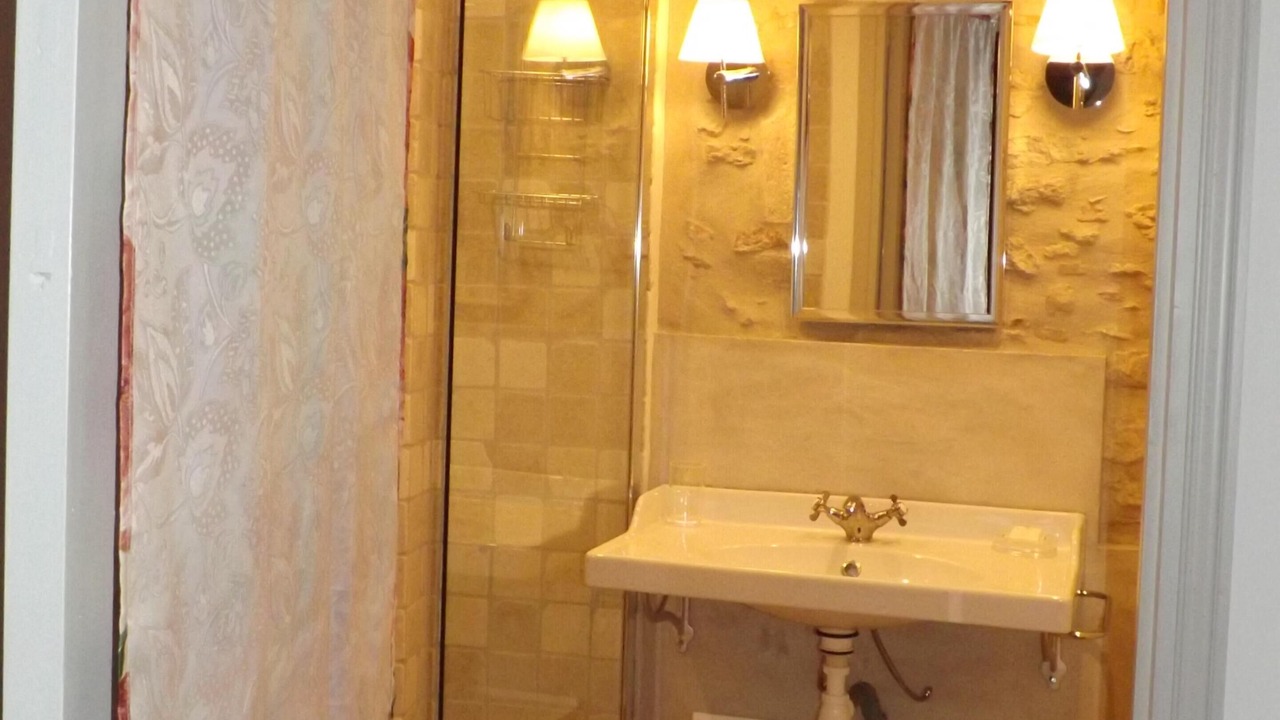 Photo of Bathroom in Moussoulens