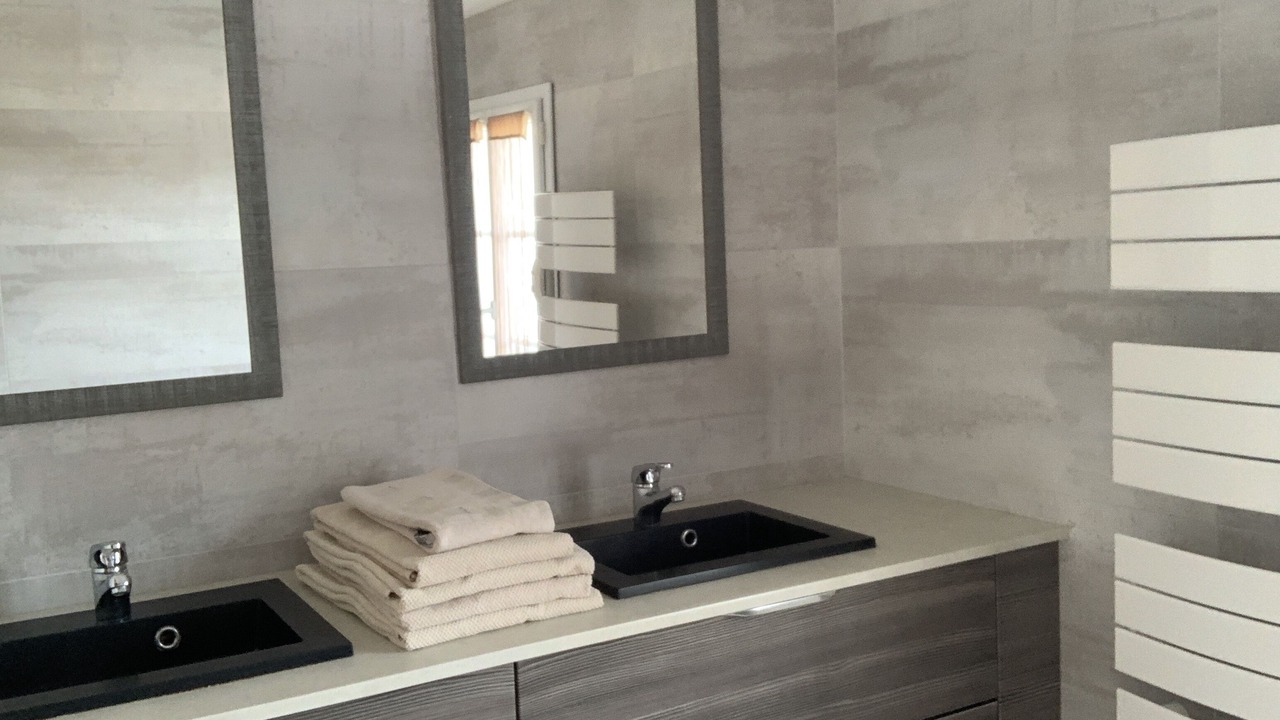 Photo of Bathroom in La Flotte