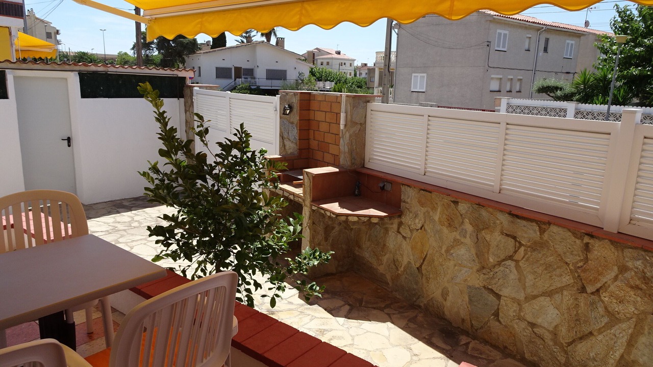 Photo of Outdoor in Clara