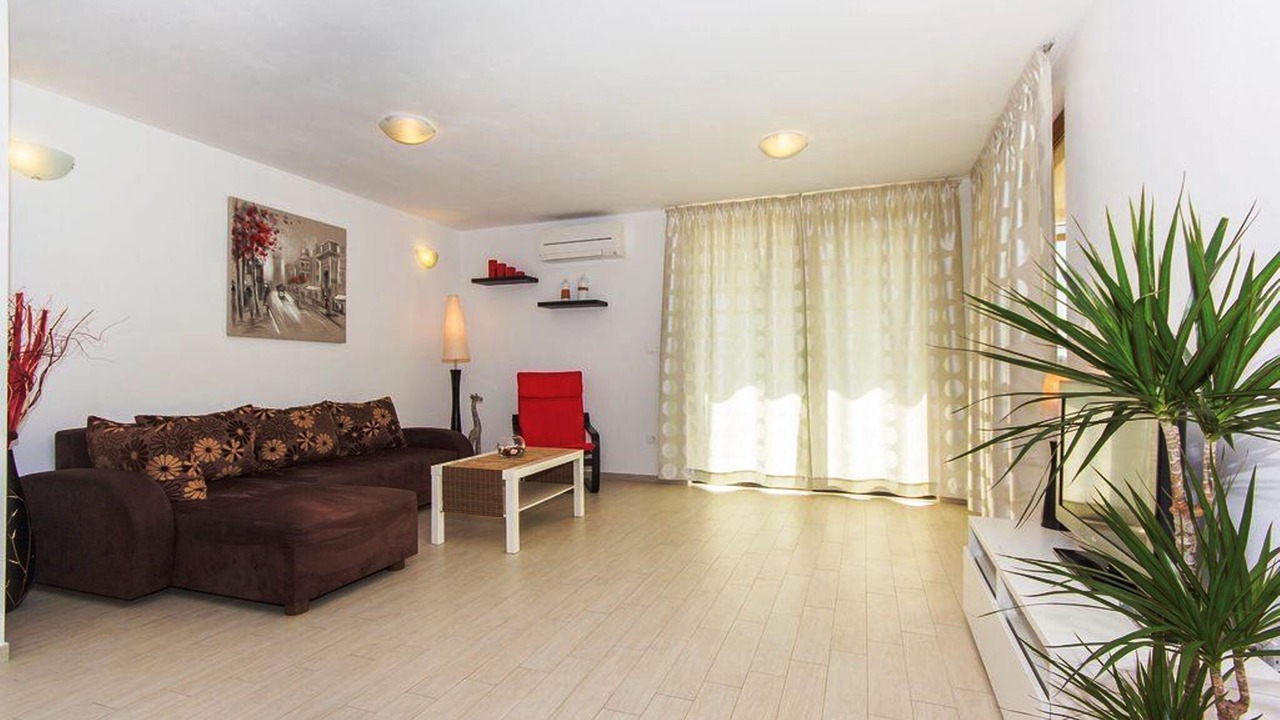 Photo of Livingroom in Skatari