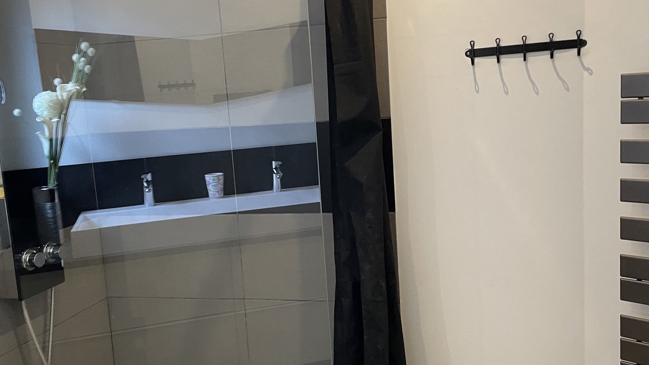 Photo of Bathroom in Labastide-de-Virac