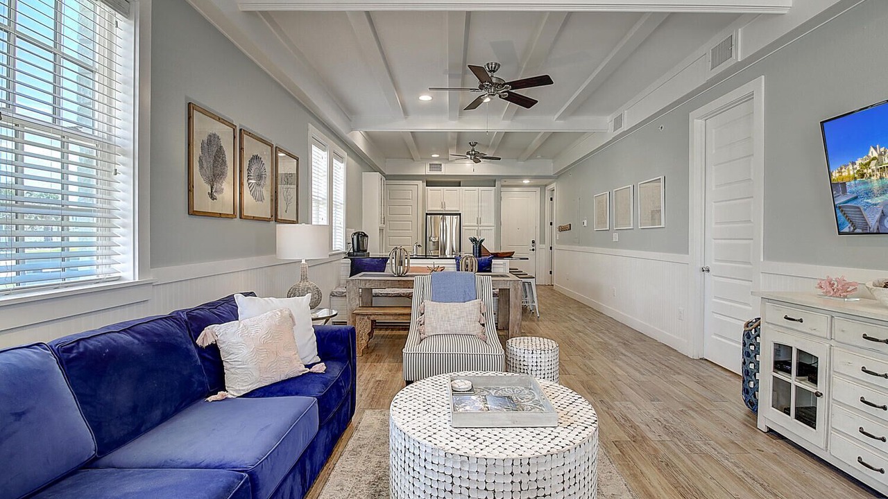 Photo of Livingroom in Cinnamon Shore