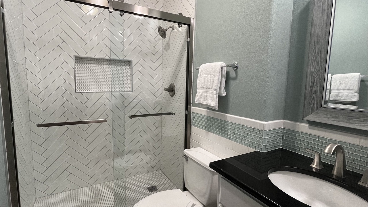 Photo of Bathroom in Cinnamon Shore