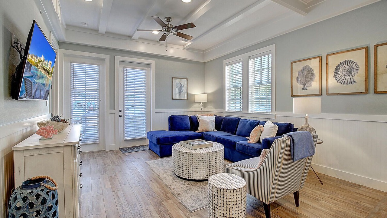 Photo of Livingroom in Cinnamon Shore