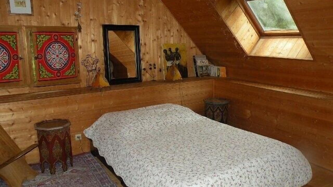 Photo of Bedroom in Theys