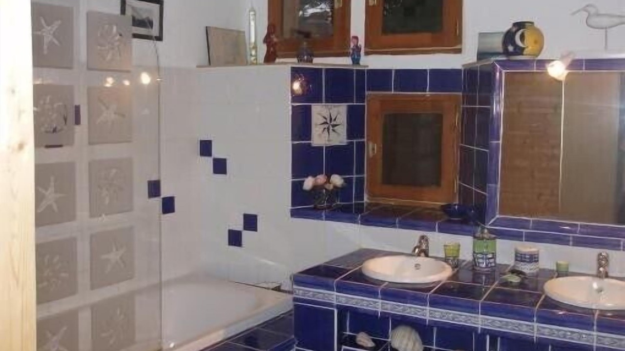 Photo of Bathroom in Theys