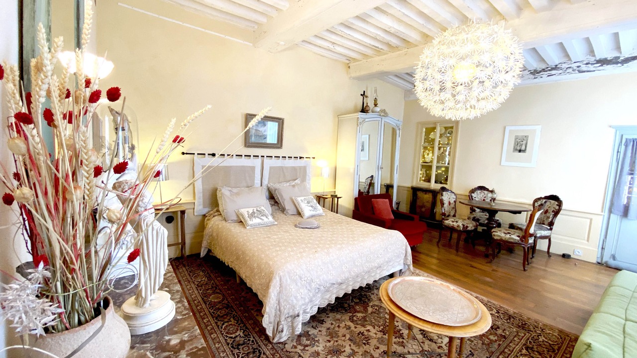 Photo of Bedroom in Avallon