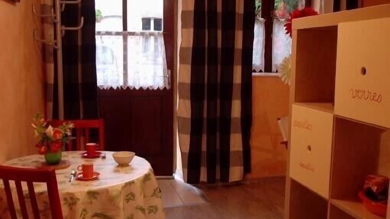 Photo of Others in Germaine