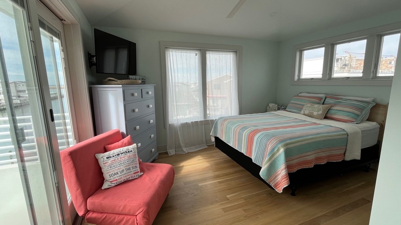 Photo of Others in Ship Bottom