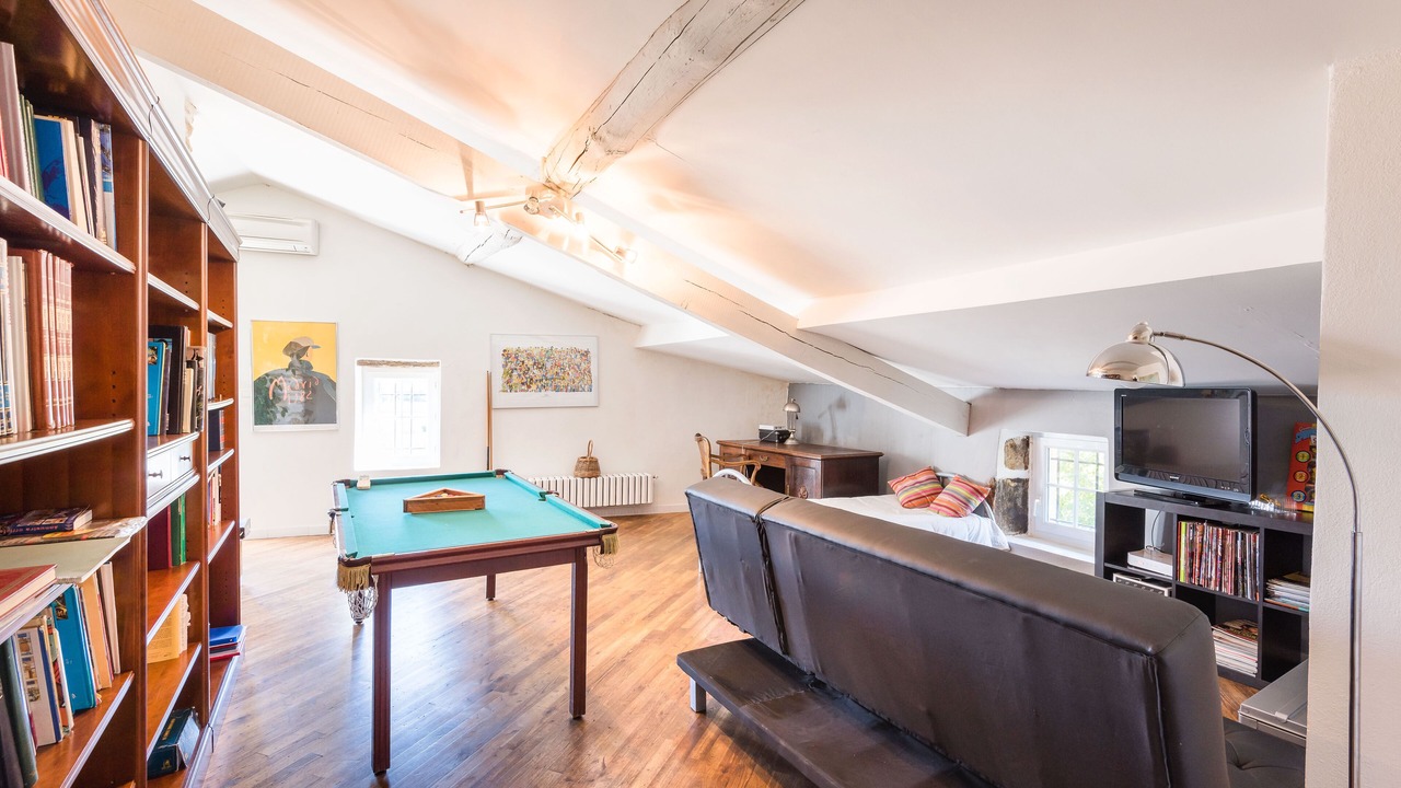 Photo of Bedroom in Saint-Montan