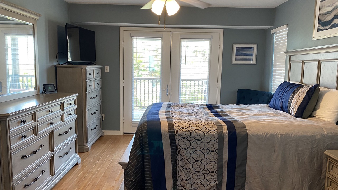 Photo of Bedroom in Galveston