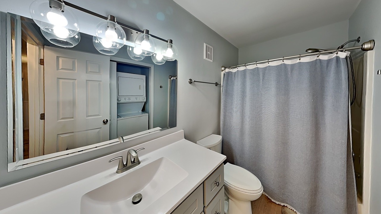 Photo of Bathroom in North Carolina Coast