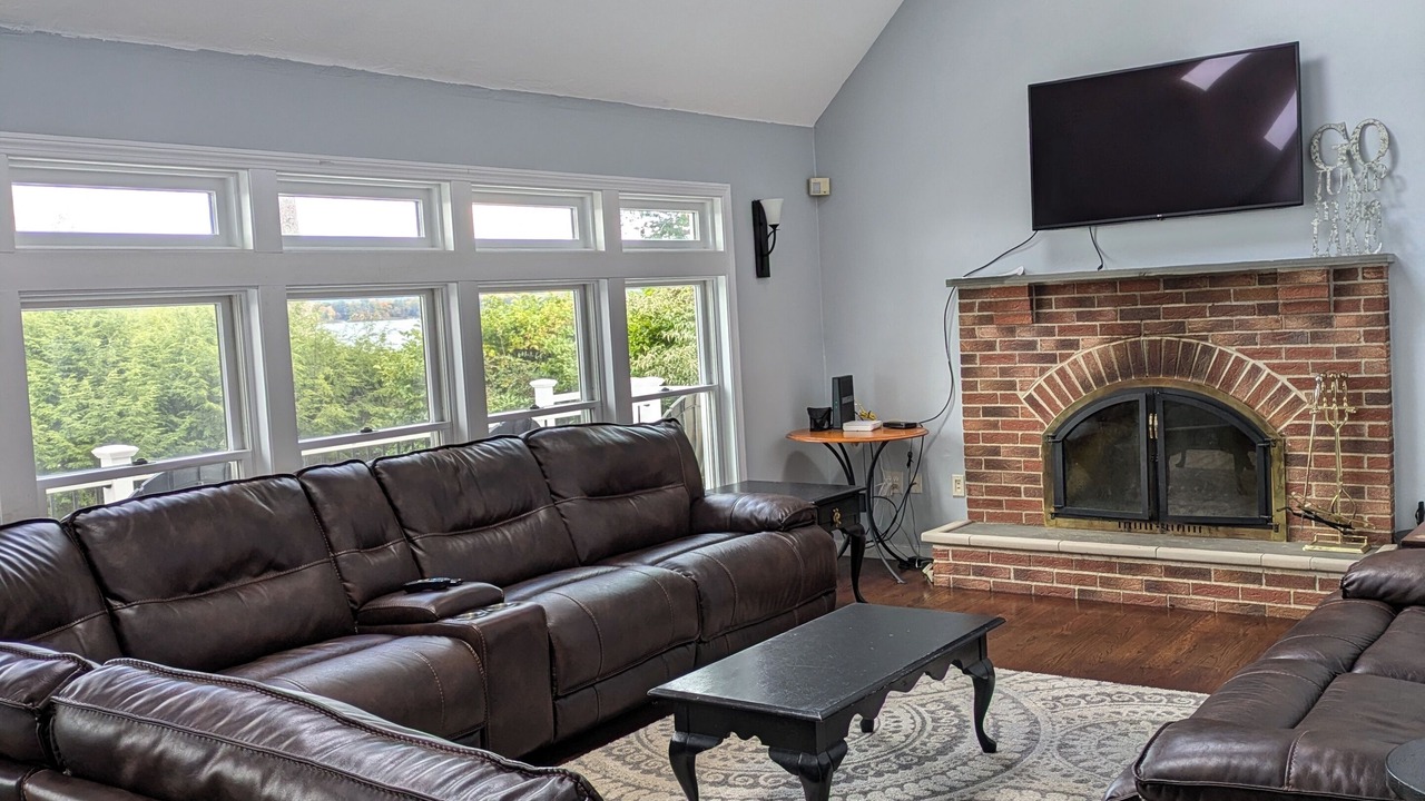 Photo of Livingroom in Laconia