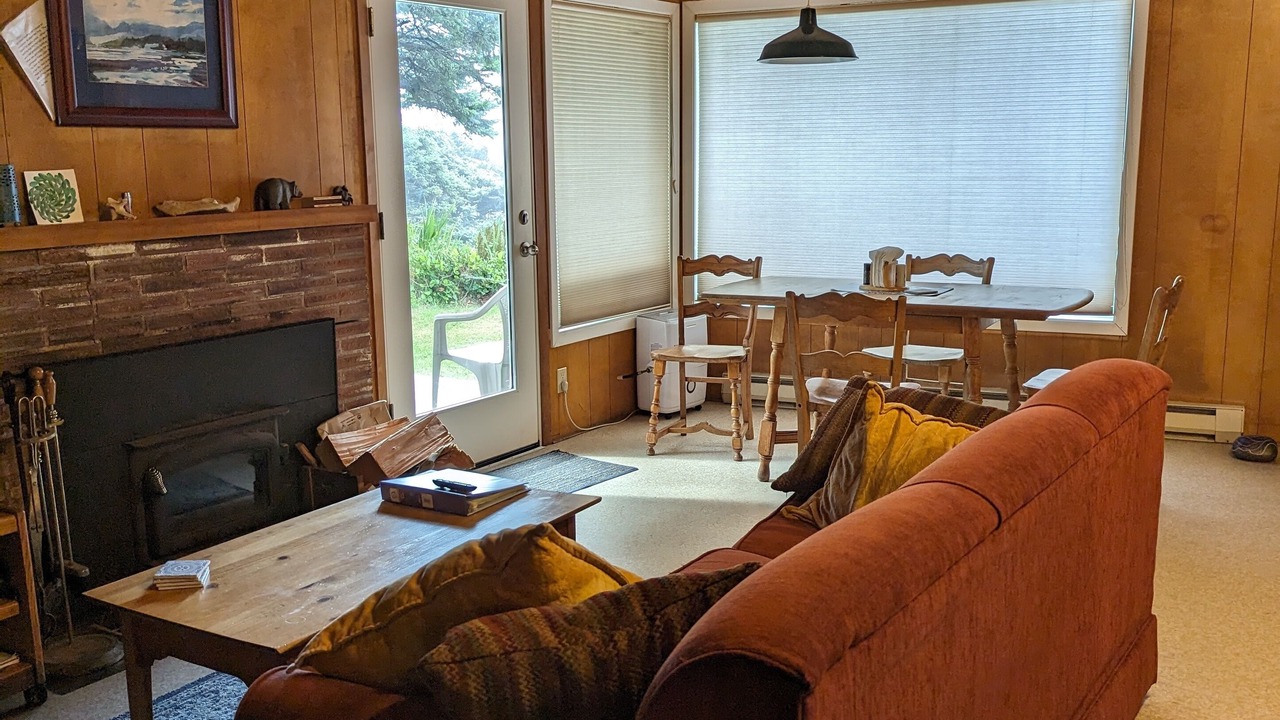 Photo of Livingroom in Arch Cape