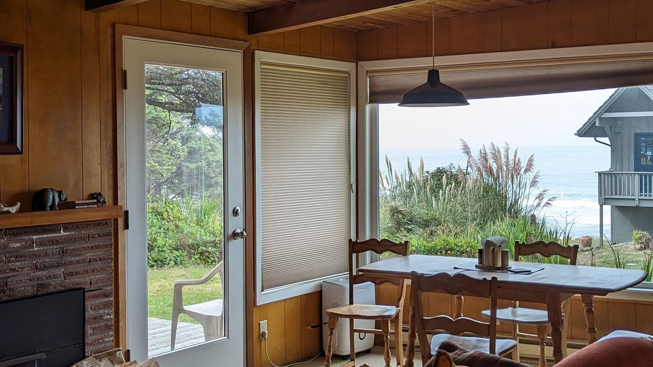 Photo of Livingroom in Arch Cape