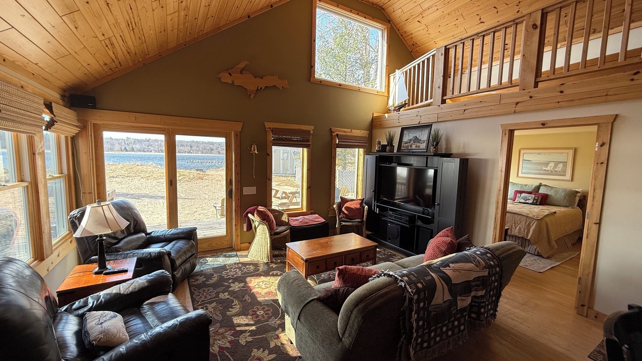 Photo of Livingroom in Grand Marais