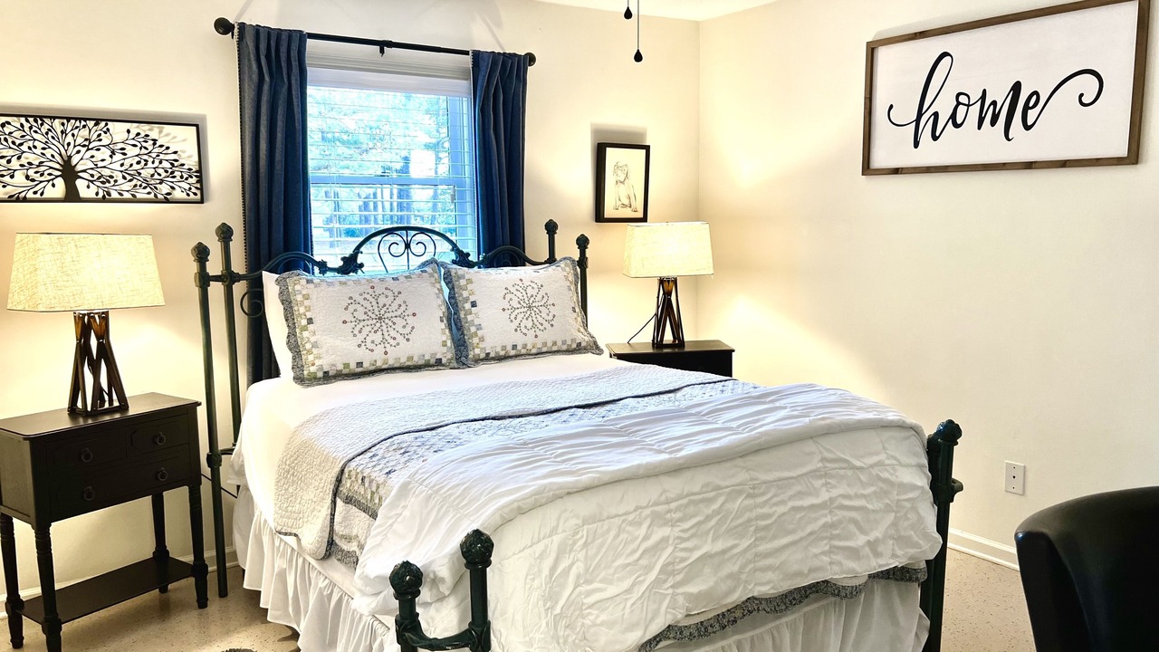Photo of Bedroom in Aiken