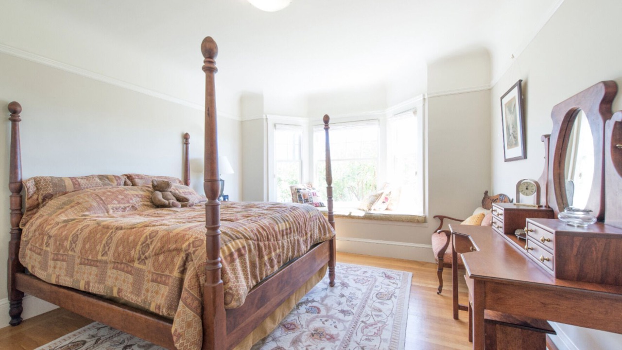 Photo of Bedroom in Glen Park