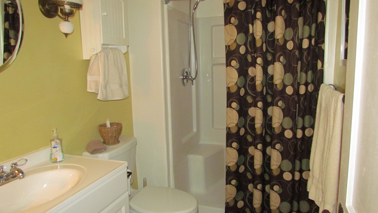 Photo of Bathroom in Niagara Falls