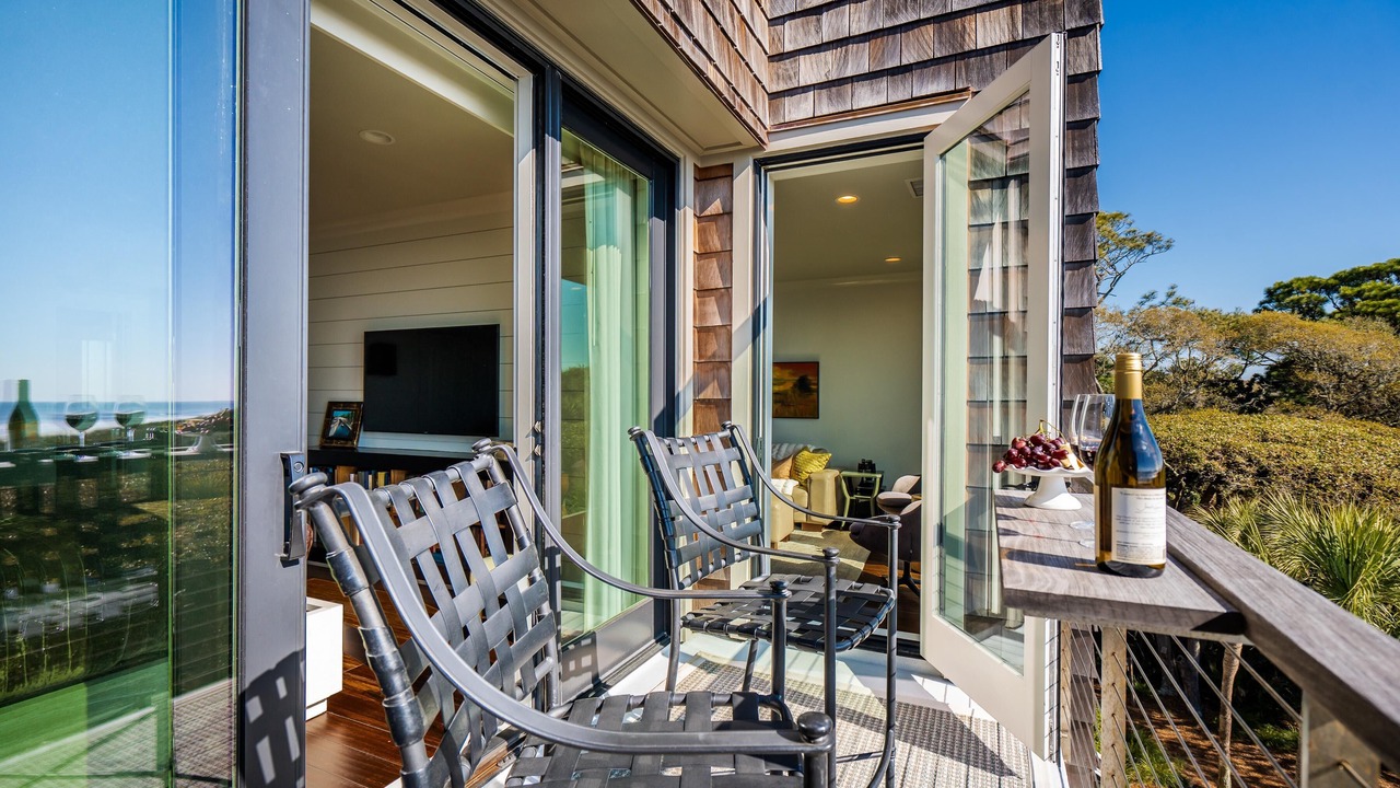 Photo of Patio Balcony in West Beach Village