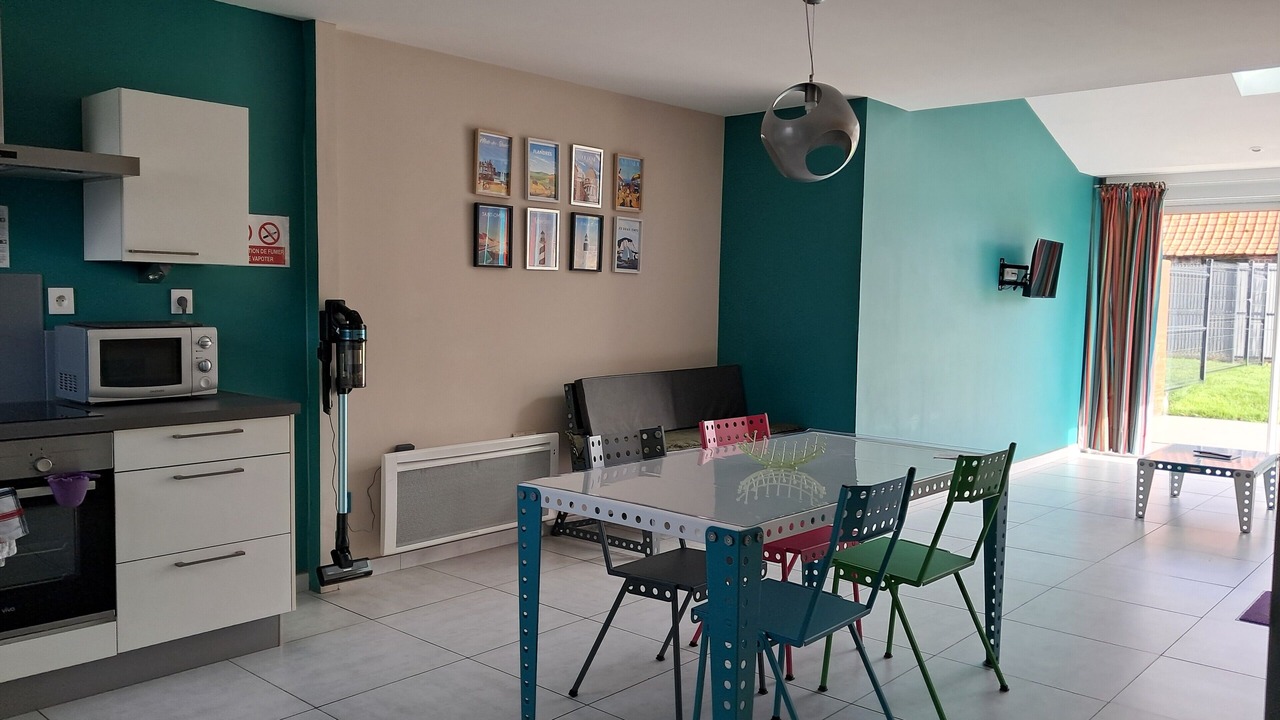 Photo of Others in Holque