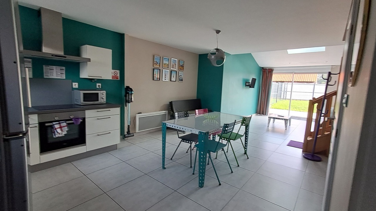 Photo of Others in Holque