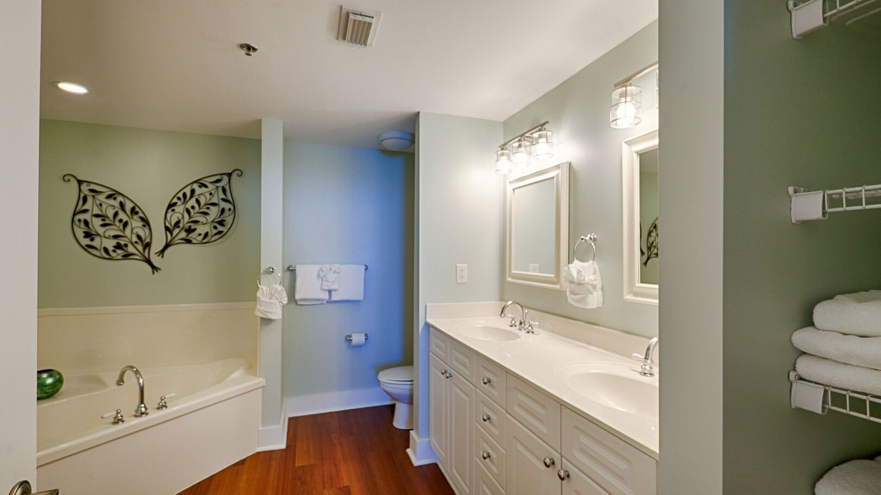 Photo of Bathroom in Fort Walton Beach