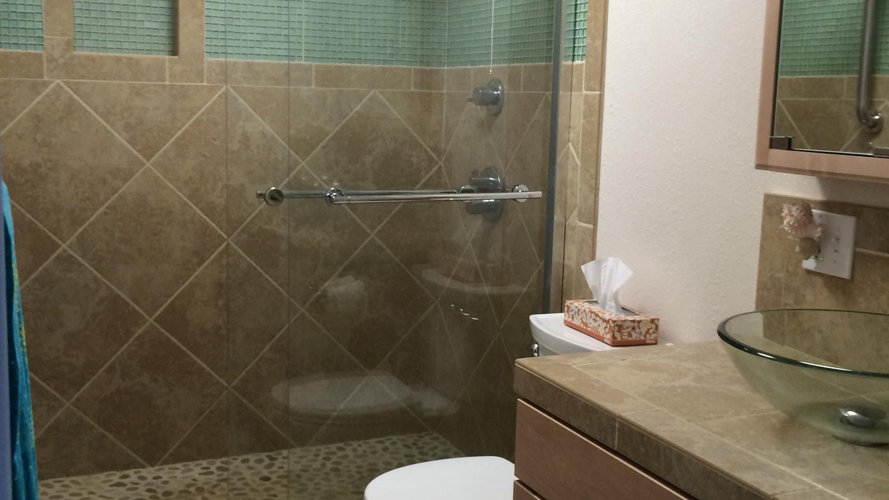 Photo of Bathroom in Ualapue