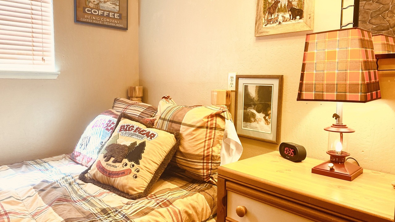 Photo of Bedroom in Strawberry