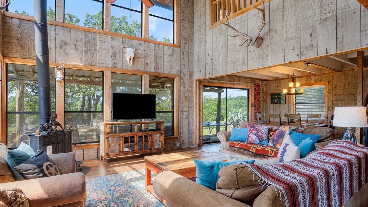 Photo of Livingroom in Pipe Creek