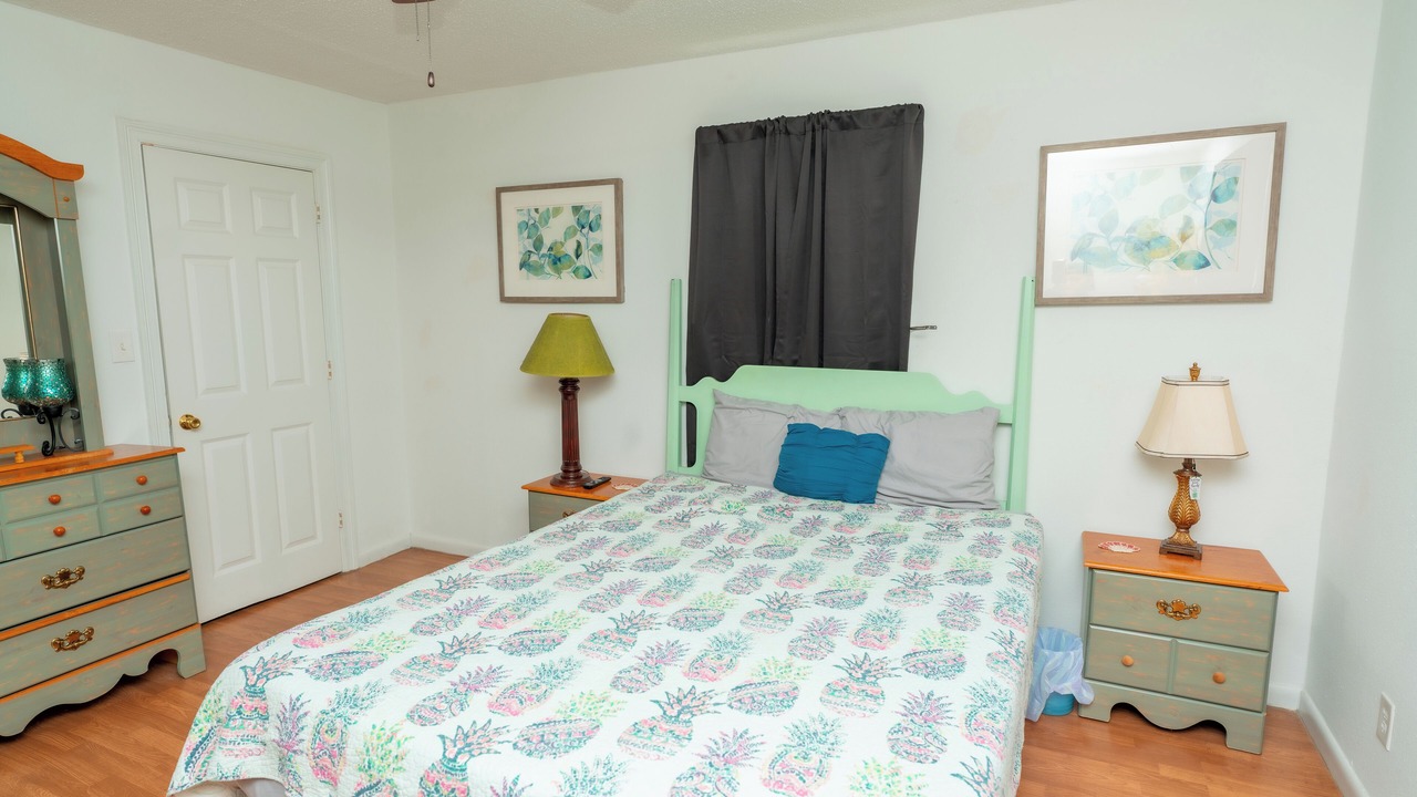 Photo of Bedroom in Shoreline Park