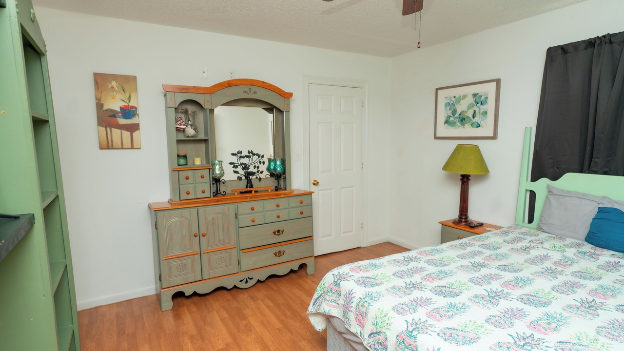 Photo of Bedroom in Shoreline Park