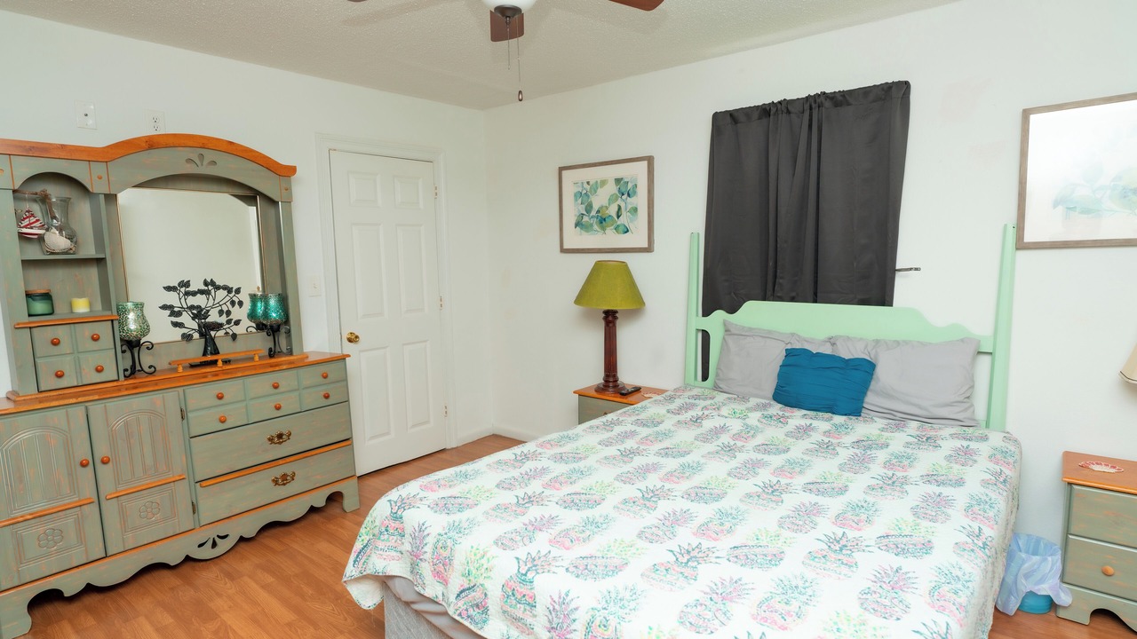 Photo of Bedroom in Shoreline Park