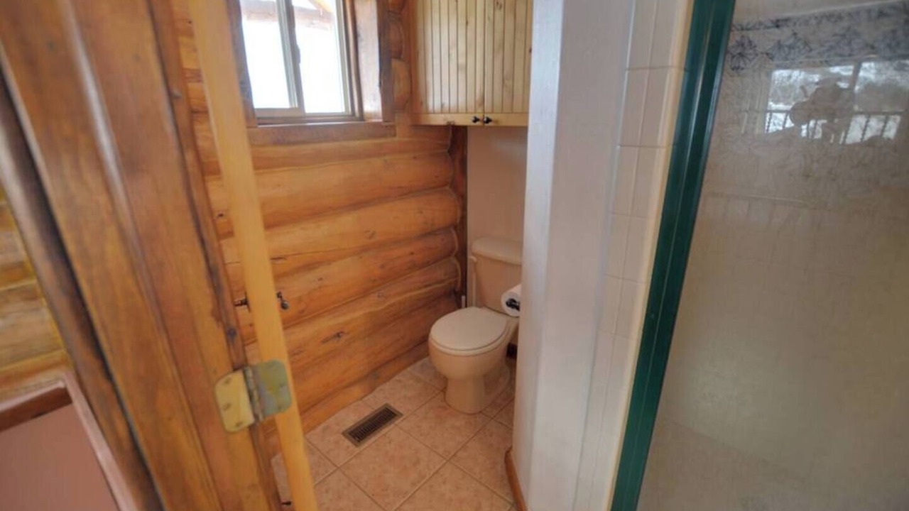 Photo of Bathroom in Garden City