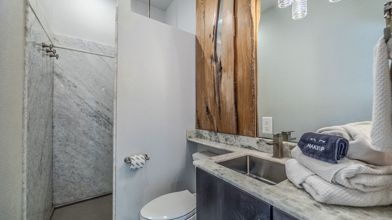 Photo of Bathroom in Lake Ozark