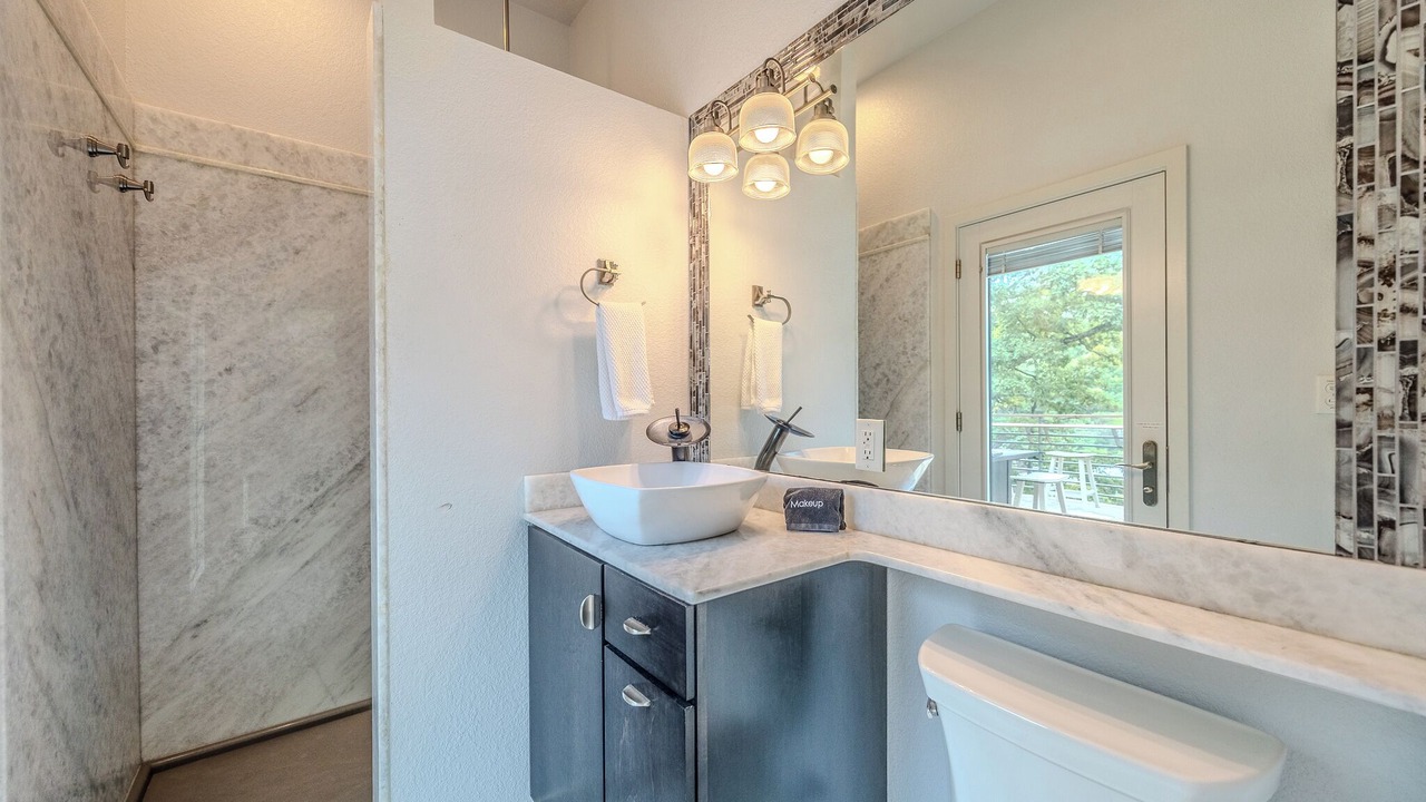 Photo of Bathroom in Lake Ozark