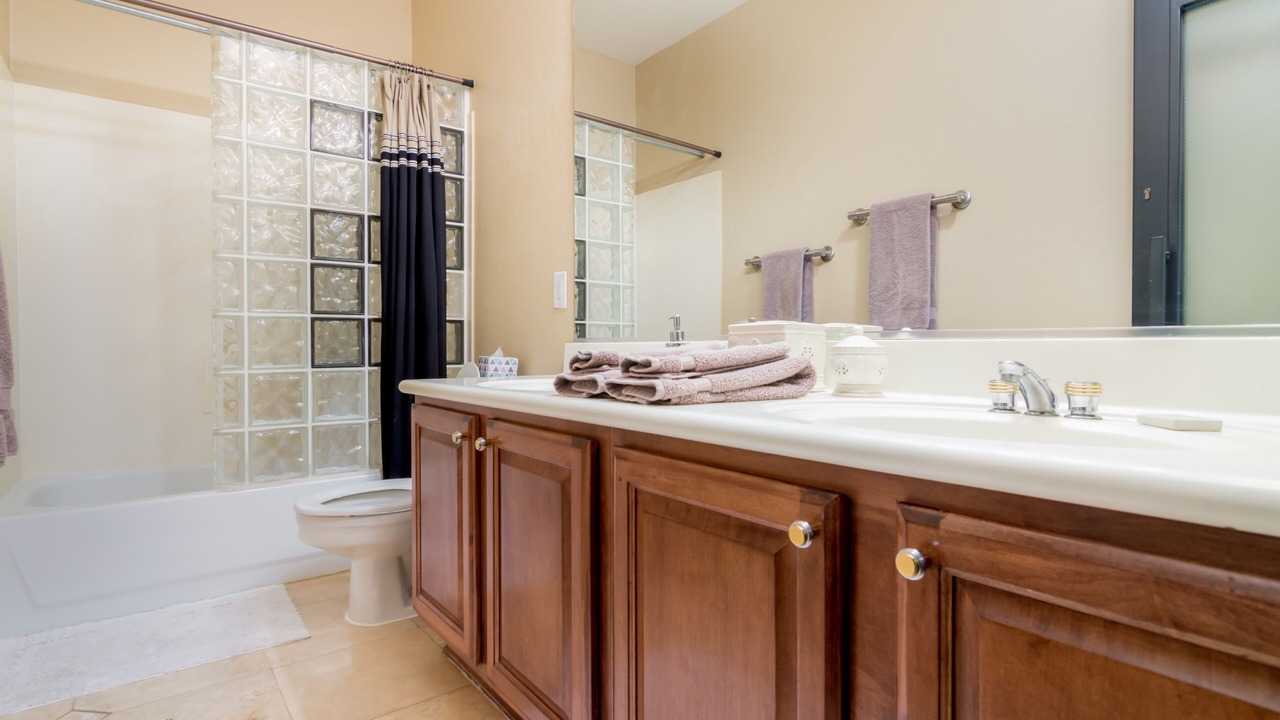 Photo of Bathroom in Foothills