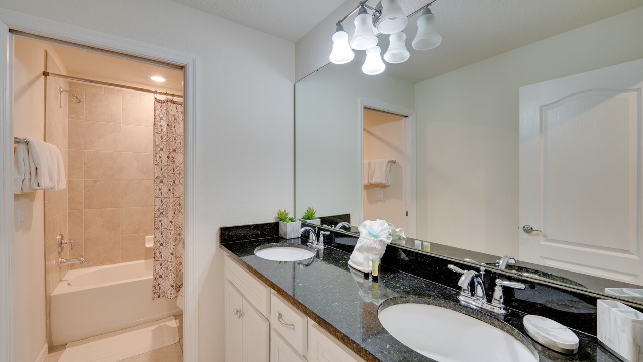 Photo of Bathroom in Loughman