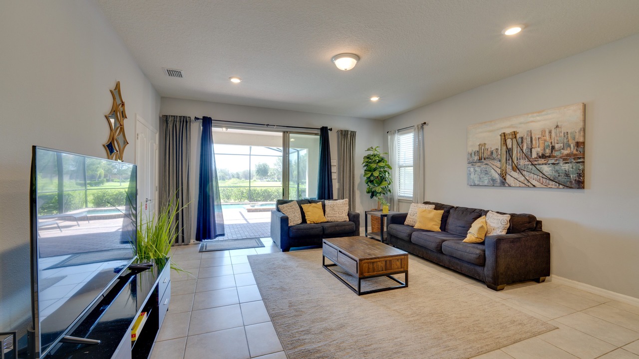 Photo of Livingroom in Loughman