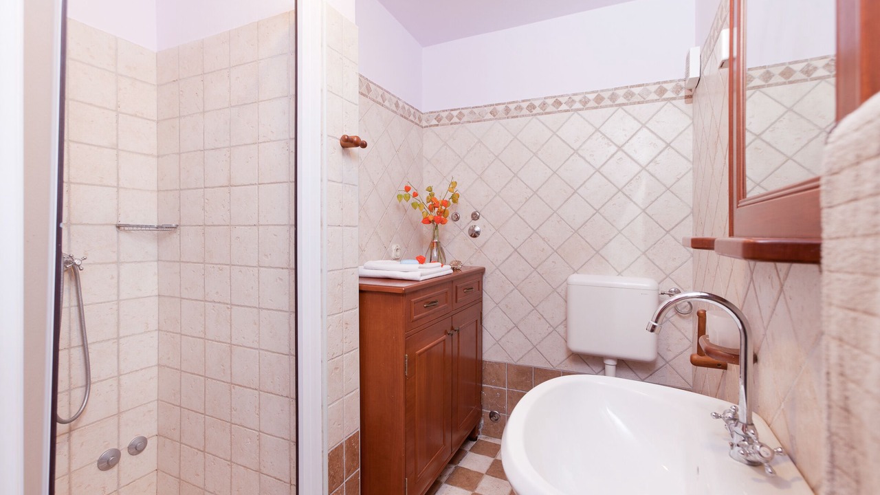 Photo of Bathroom in Marceljani