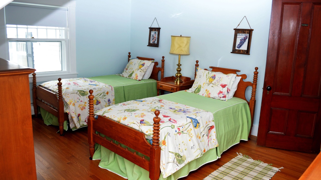 Photo of Others in Sullivan