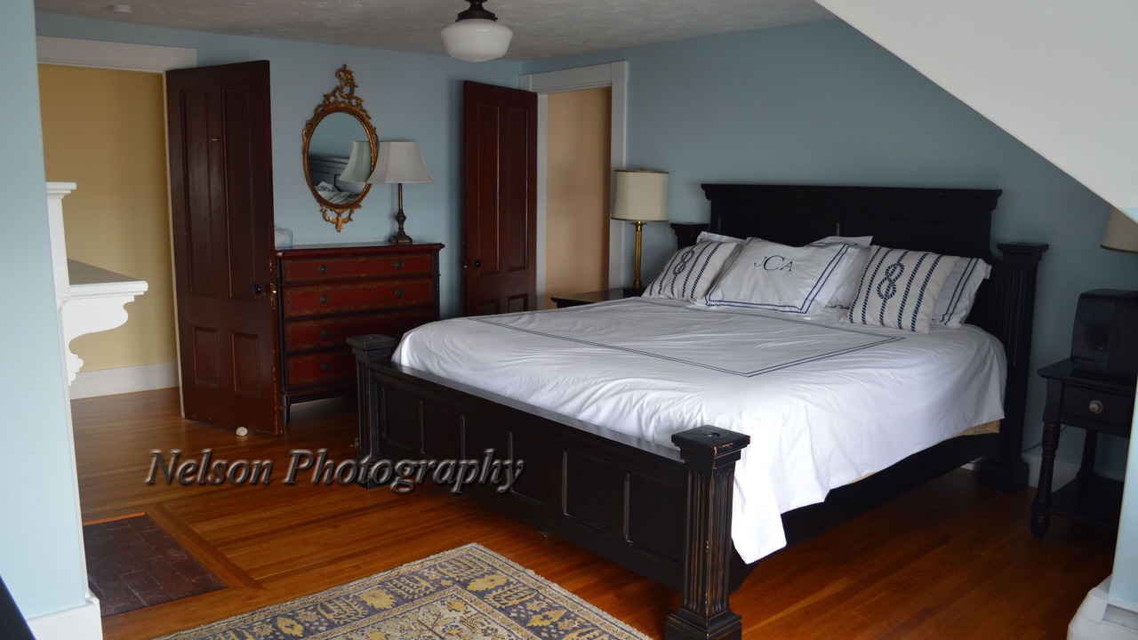 Photo of Others in Sullivan