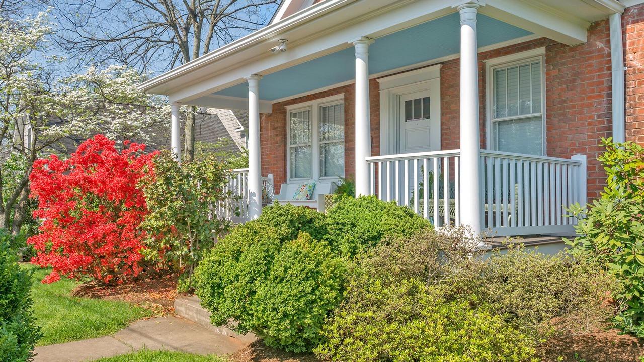 Photo of Outdoor in Martha Jefferson