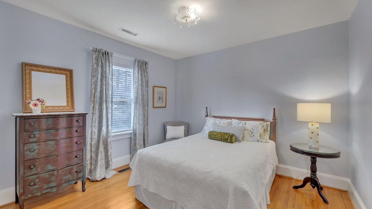 Photo of Bedroom in Martha Jefferson