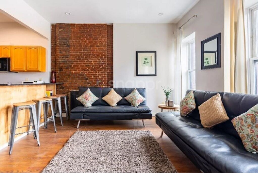 Photo of Livingroom in Central Park North