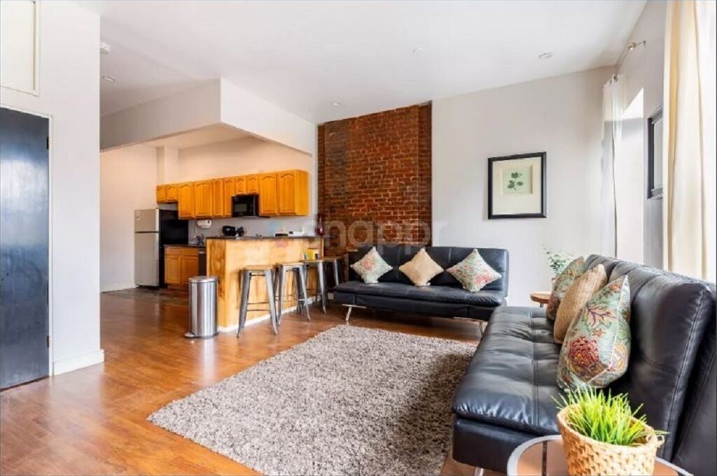 Photo of Livingroom in Central Park North